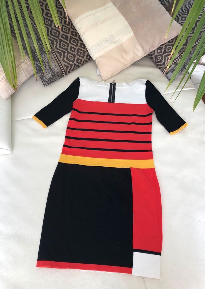 Tolles KAREN MILLEN Strickkleid Color Blocking 34-36 Np 169€ 1A in Poing