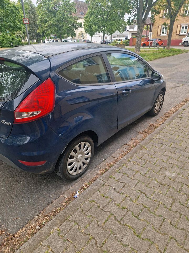 Ford fiesta 1.2 in Rüsselsheim