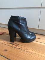 Absatz Stiefeletten Buffalo Berlin - Steglitz Vorschau