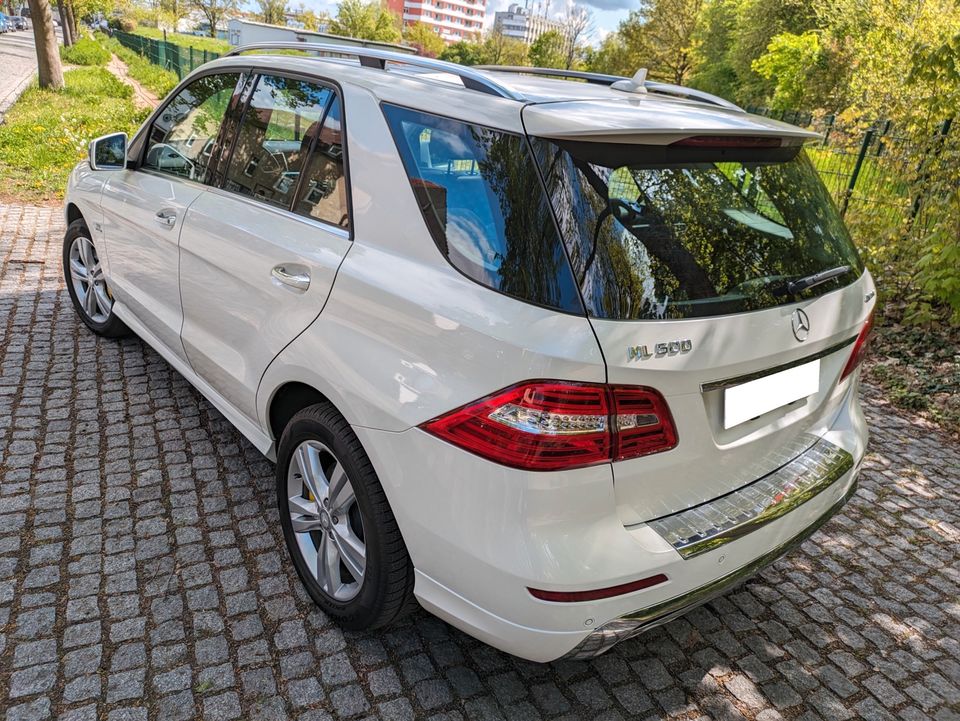 Mercedes-Benz ML 500 4MATIC - AMG Paket Standheizung Panorama in Berlin