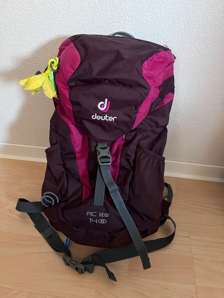 Deuter Futura 14 SL AC lite Wanderruckssack Damen Modell in Werneck