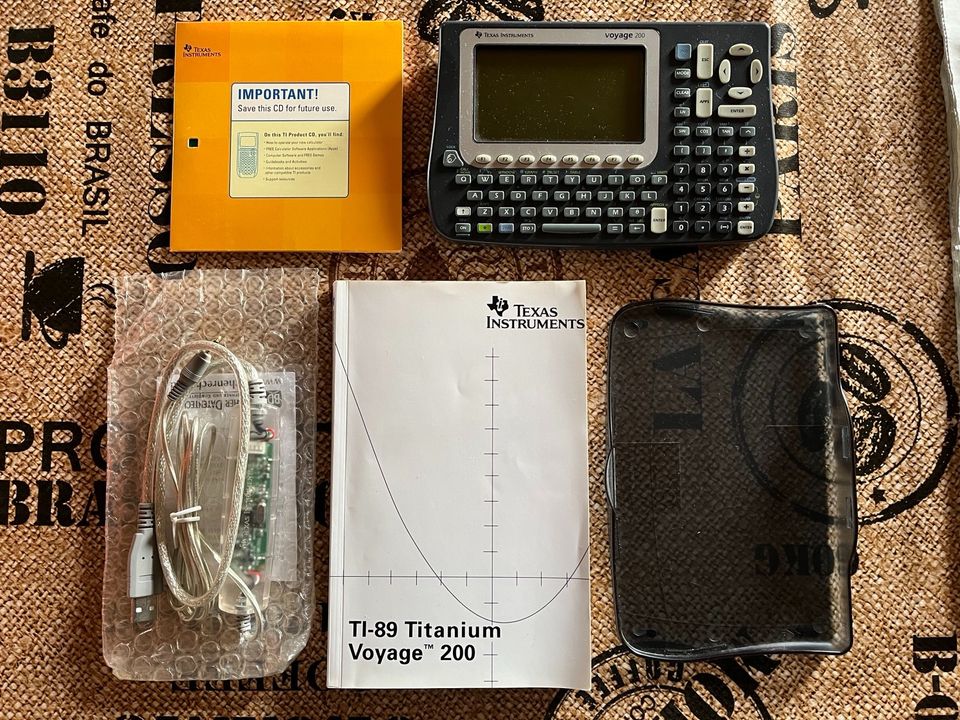 Texas Instruments TI Voyage 200 Taschenrechner in Wildberg