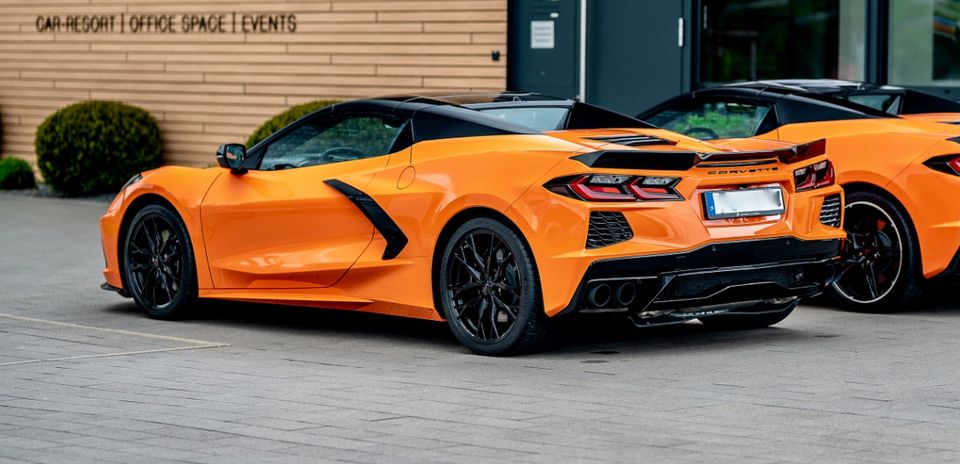 Corvette C8 Cabrio 3LT Europa Modell in amplify orange in Hamburg