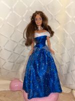 Barbie und das Dorfmädchen Erika Kiel - Mitte Vorschau