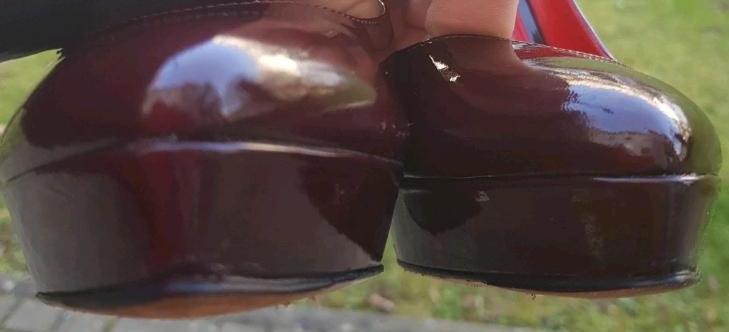 Dolce&Gabbana damen High Heels gr.38,5 burgunderrot, Lackleder in Frankfurt am Main