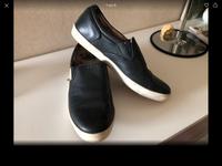 La Coach sportif.Slipper schwarz Leder 39 neuwertig Sachsen-Anhalt - Elsteraue Vorschau