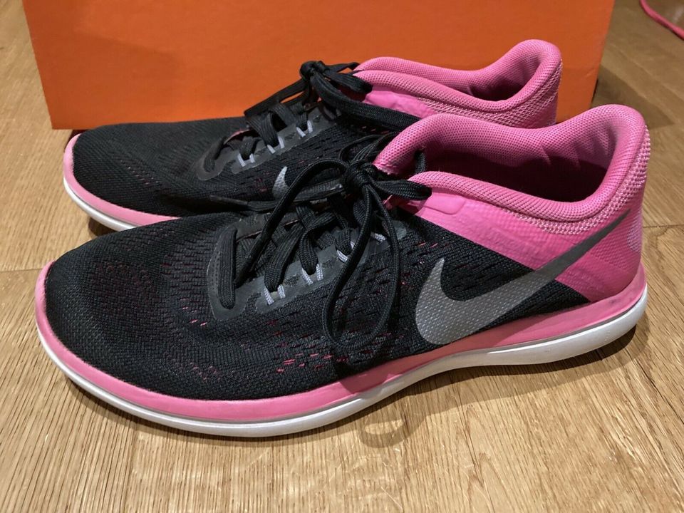 NIKE FLEX 2016 RN Fitnessschuhe in Bad Hönningen