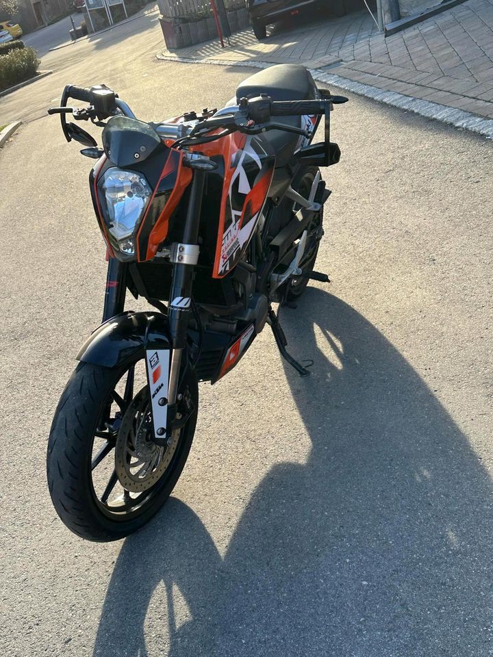 KTM duke 125 in Untermünkheim