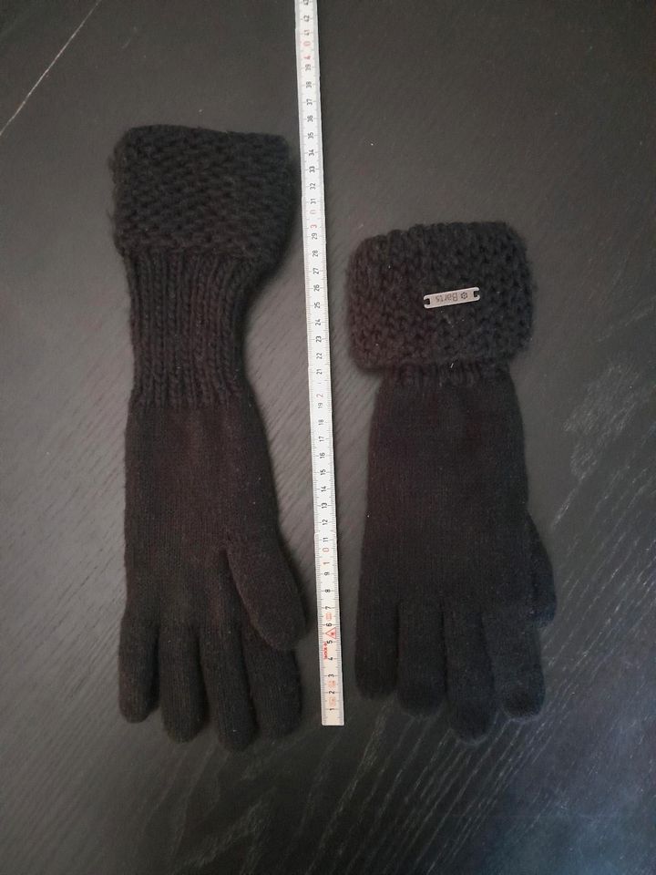 BARTS Strick Handschuhe schwarz in Radolfzell am Bodensee