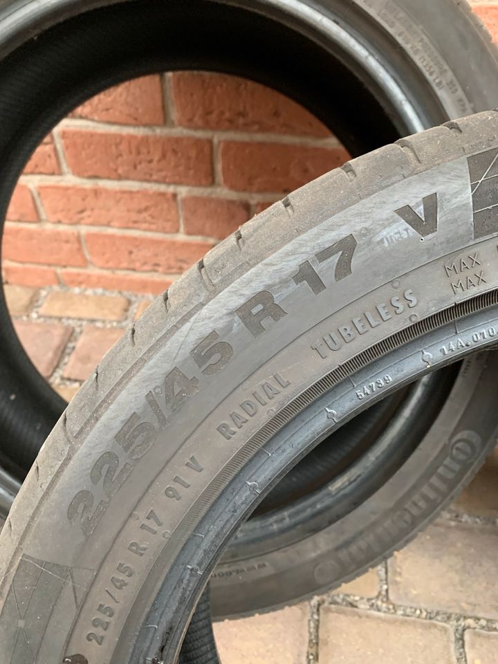 225/45 R 17 V Sommerreifen Continental in Höxter