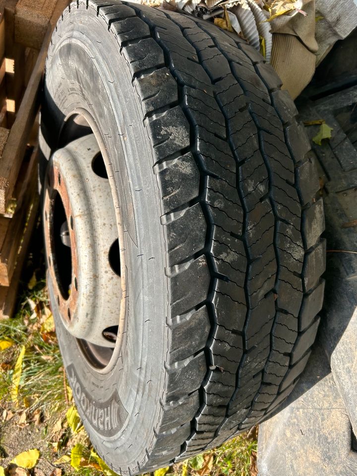 LKW Reifen 265/70 R19.5 Hankook M+S (Mit sehr gutem Profil) in Frankfurt am Main