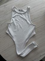 Pull&Bear weißer Body | Gr. M | Rippoptik | Clean & Trendy Nordrhein-Westfalen - Hilden Vorschau