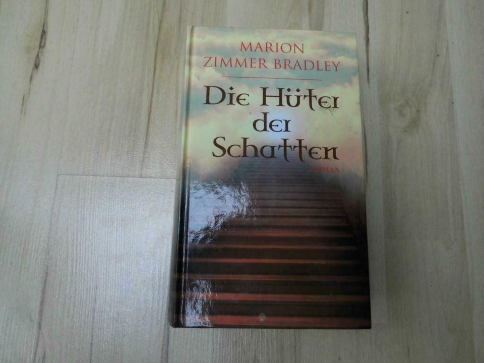 Die Hüter der Schatten – Marion Zimmer Bradley – 1990 in Wesel