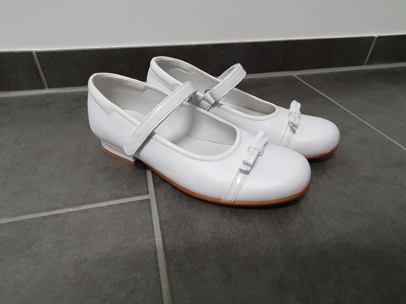 Kommunionschuhe Mädchen Gr.35 in Baden-Württemberg - Karlsdorf-Neuthard |  Gebrauchte Kinderschuhe Größe 35 kaufen | eBay Kleinanzeigen ist jetzt  Kleinanzeigen