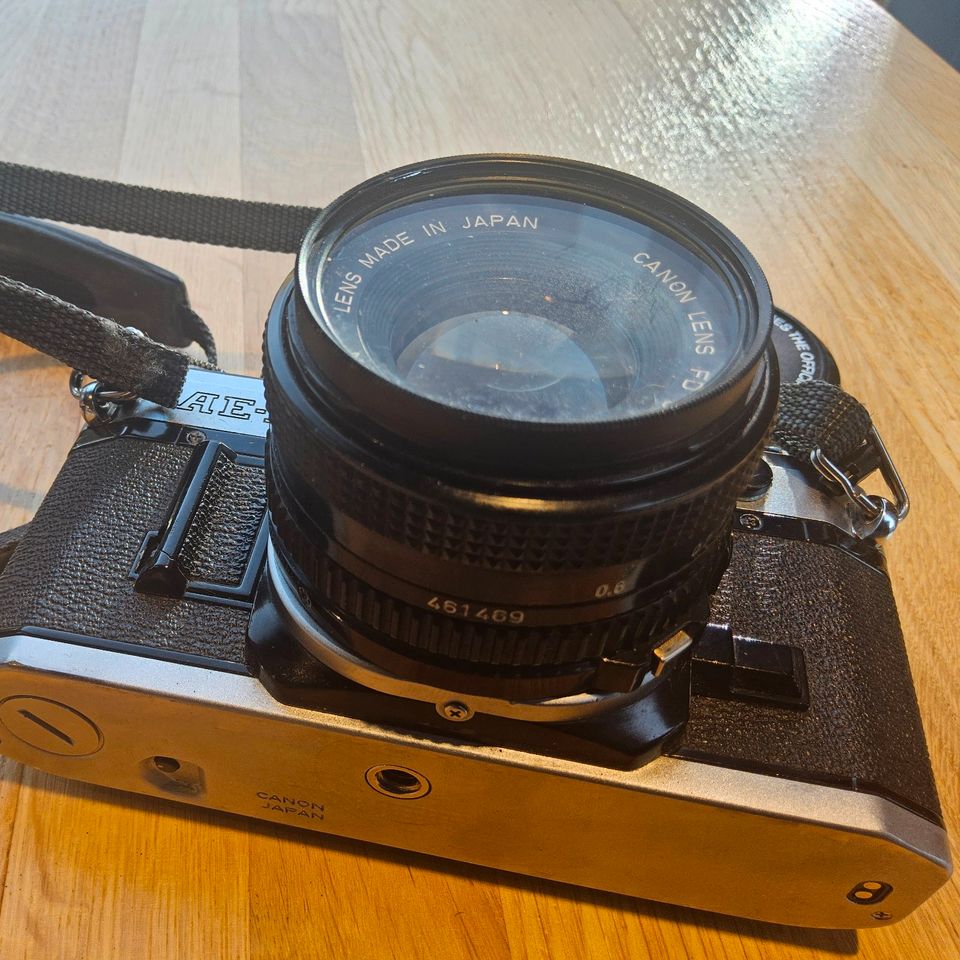 CANON AE-1 Analogkamera mit/ohne Objektiv Canon FD 50mm 1:1.8 in Berlin
