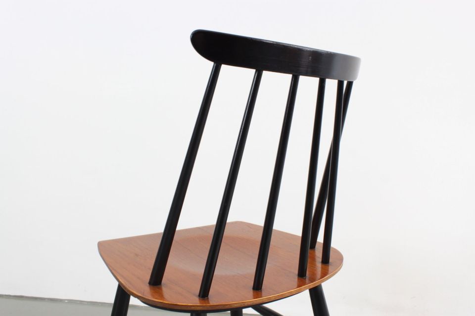 1 von 4 Tapiovaara Chairs 50er 60er Stühle Vintage Danish Teak in Berlin
