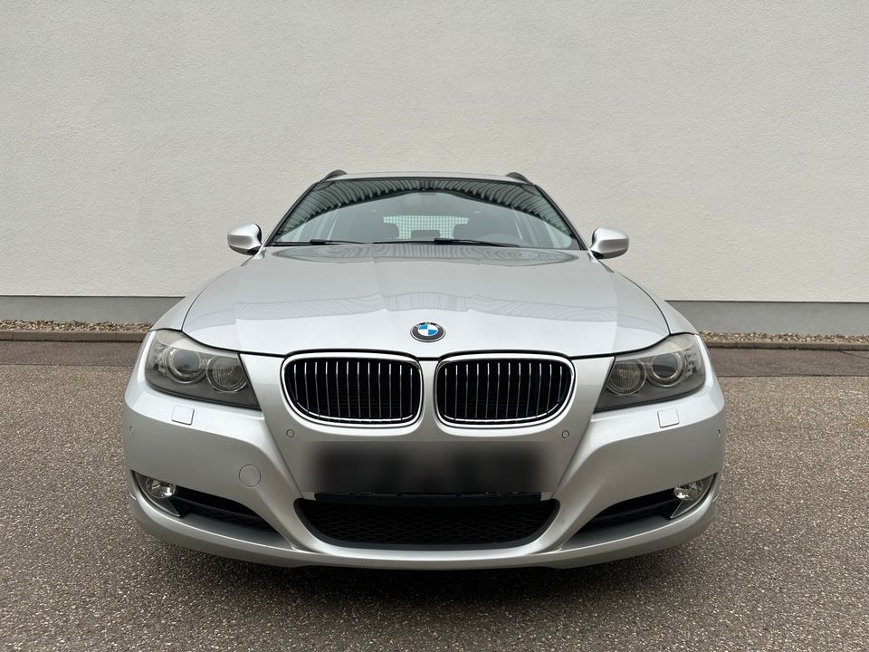 BMW 325d E91 Touring M|Leder|Navi|Panorama|N57 in Waghäusel