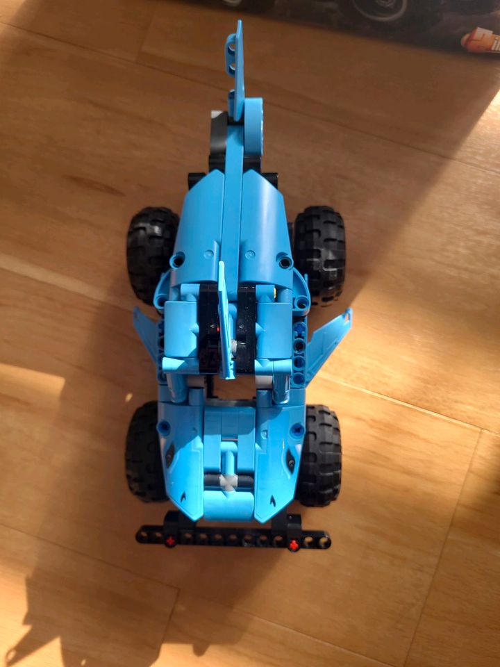 Lego Technic 42134 Megalodon Monster Jam in Bremen