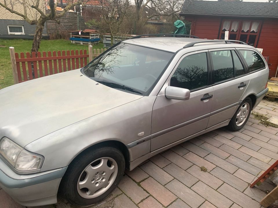 Mercedes C180 T TÜV 10/ 2024 in Rühen