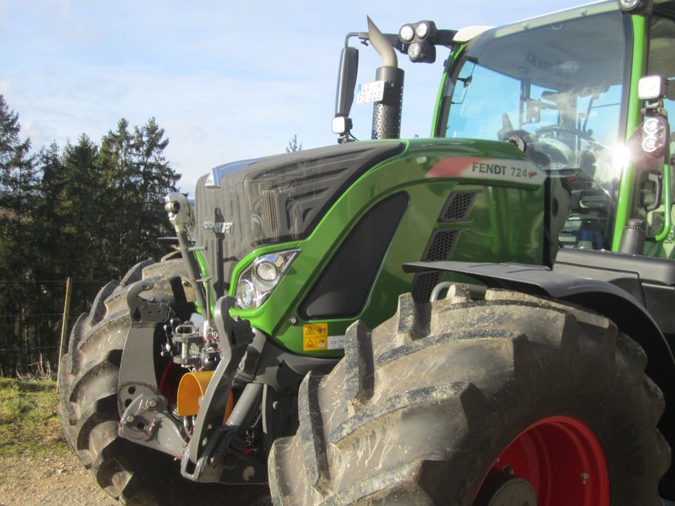 Fendt 724 Vario S4 Profi Plus, Varioguide RTK Novatel, EZ 02/2020 in Neresheim