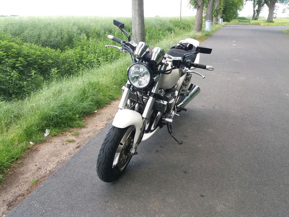 Yamaha XJR 1300 in Rostock