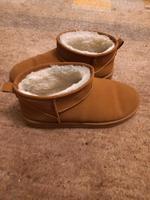 Damenschuhe, ähnlich zu Uggs,  Gr. 41 Eimsbüttel - Hamburg Schnelsen Vorschau
