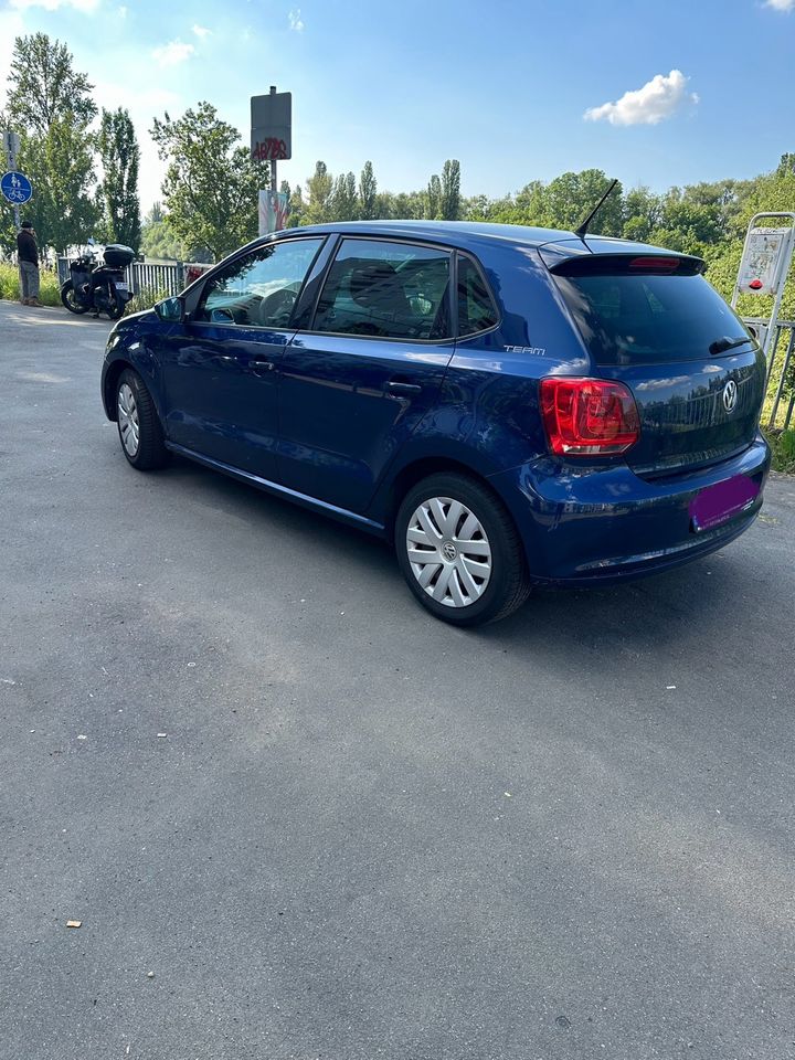 VOLKSWAGEN POLO in Offenbach