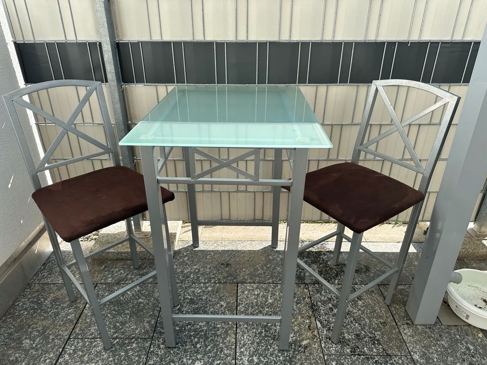 Glastisch mit 2 Stühle in Tettnang