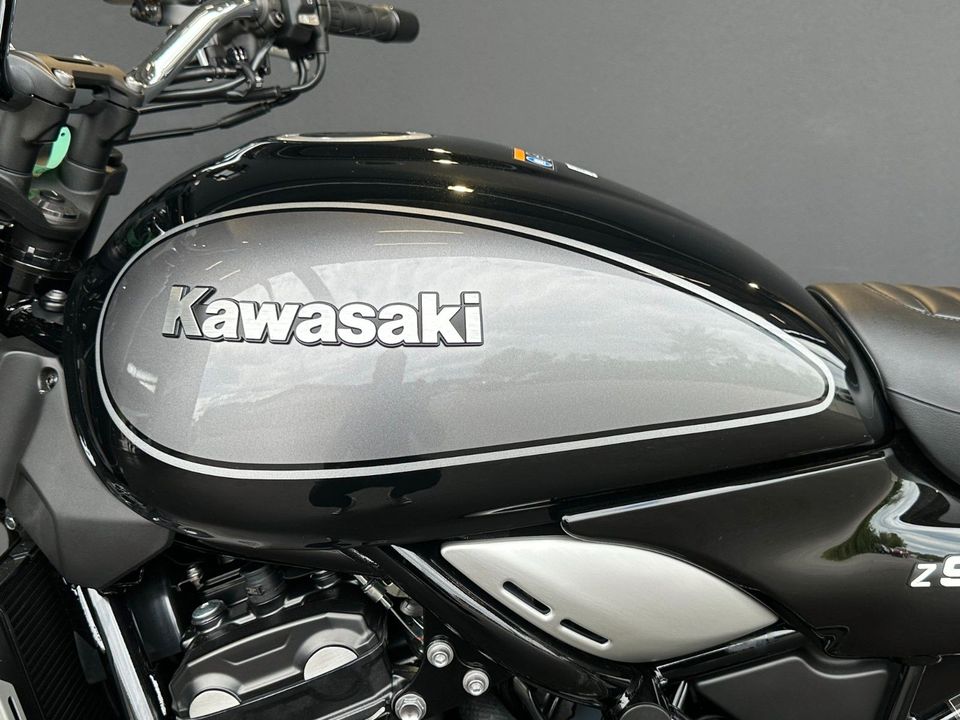 Kawasaki Z 900 RS ABS BK4 Schwarz 2024 + SOFORT VERFÜGBAR in Chamerau