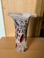 Vase, Glas, signiert, weiß, rot Baden-Württemberg - Ilshofen Vorschau