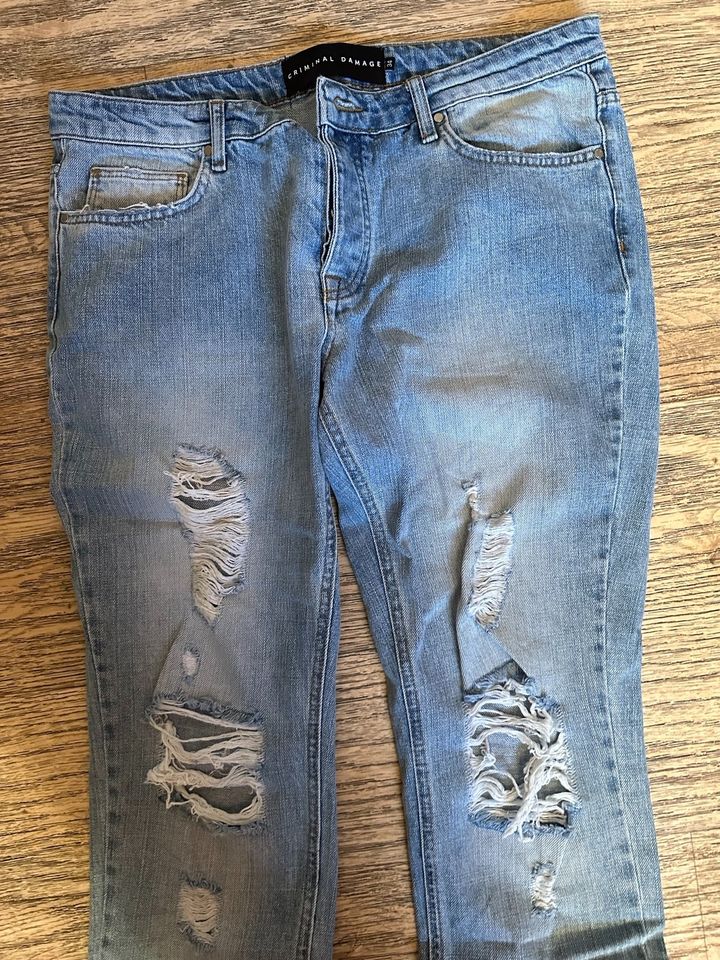 Jeans destroyed Jeans criminal damage 34 hellblau in Düsseldorf