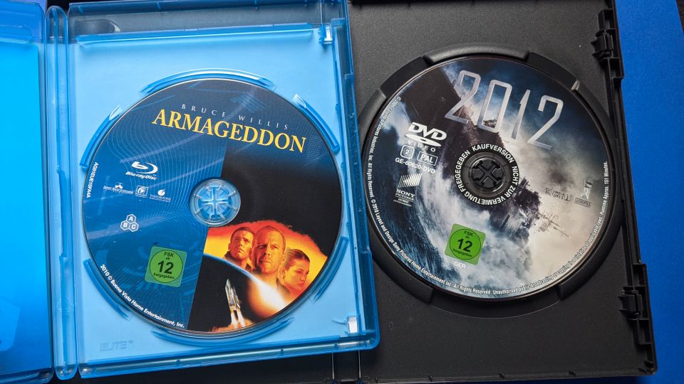 Blu Ray Armageddon + 2012 Emmerich DVD Bruce Willis in Moers