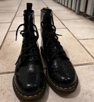 Dr Martens Schwarz Lackiert Airway 40 Bayern - Olching Vorschau