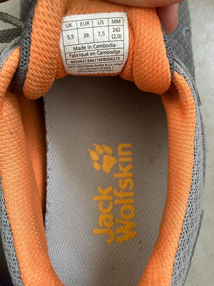 Jack Wolfskin Turnschuhe Damen, Größe 39 in Ottobeuren