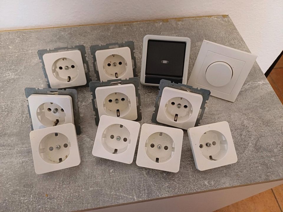 Steckdosen - Dimmer - Kippschalter - Zeitschaltuhr in Heimbach