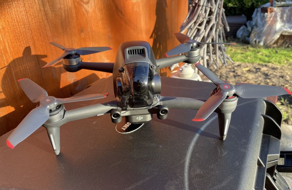 DJI FPV Drohne + Fly More Kit in Langwedel