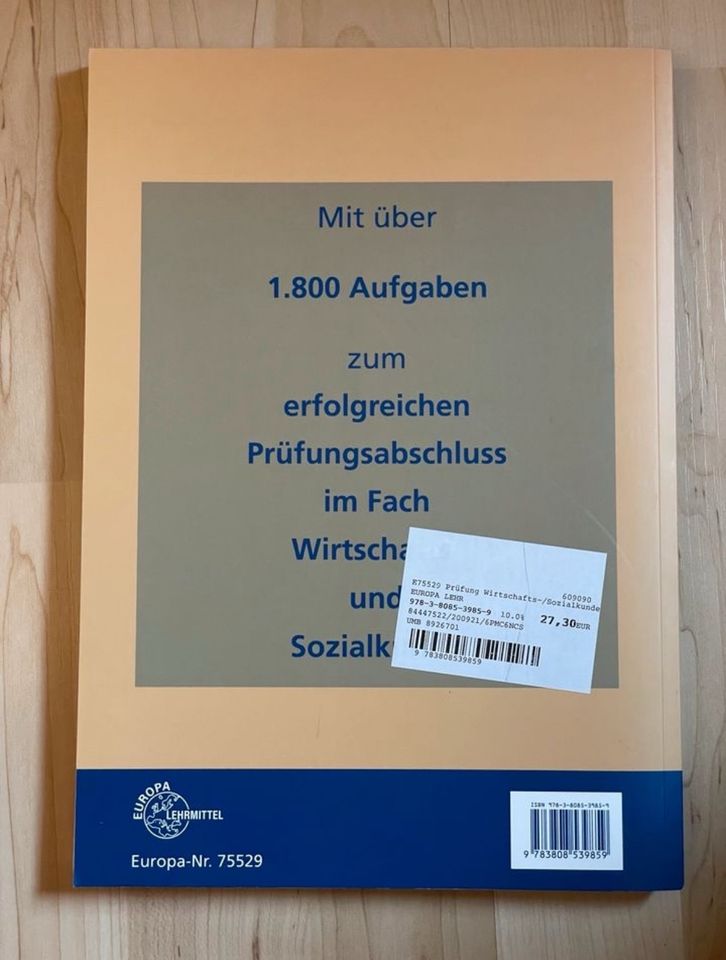 Buch Prüfungsvorbereitung aktuell Wirtschafts- und Sozialkunde in Regensburg