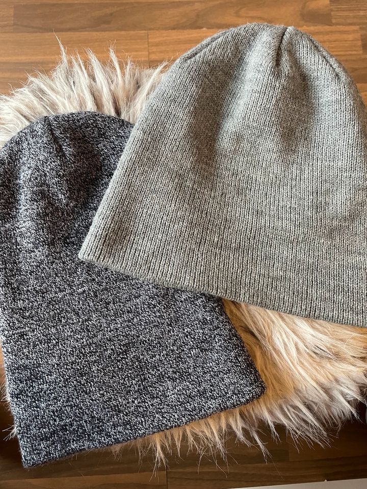 H&M Mütze Beanie Strickmütze Accessoires schwarz weiß grau in Edewecht