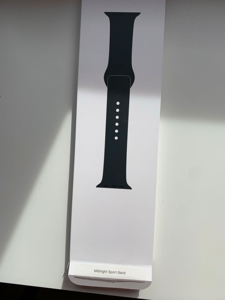Apple Watch Midnight Sport Band M/L 45mm in Stuttgart