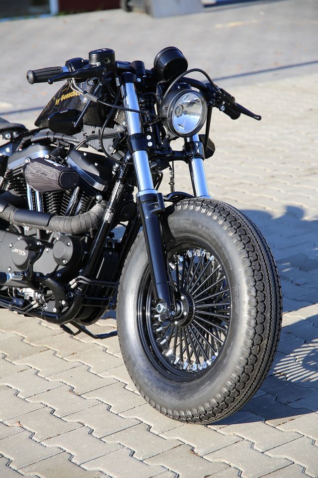 V2-Genscher old-school bobber XL Sporty Forty-Eight Neufahrzeug in Herford