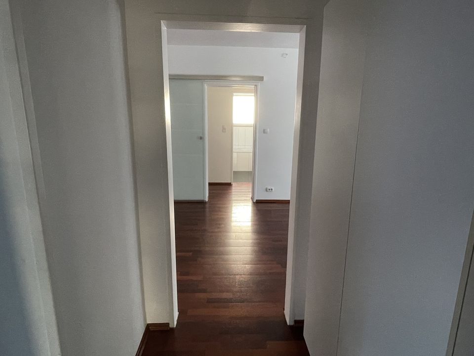 ***Von Privat*** 3,5 Zimmer Wohnung im Rheingauviertel-Hollerborn in Wiesbaden