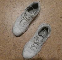 Tennisschuhe (indoor) Größe 39 Niedersachsen - Lilienthal Vorschau