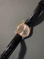 Elegante Citizen Quarzuhr mit Lederarmband – Goldenes Zifferblatt Nordrhein-Westfalen - Mettmann Vorschau