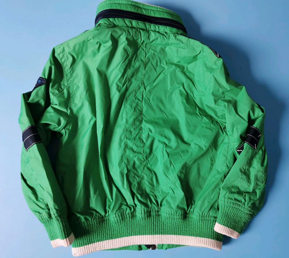 Jungen Sommer Jacke Gr 104 grün wie neu in Zwickau