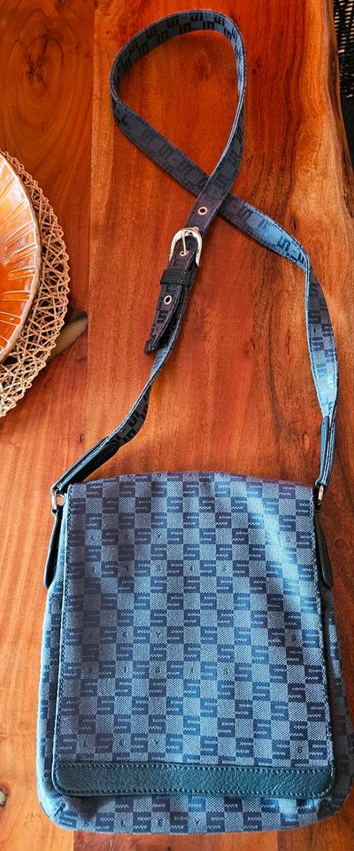 **NEU** Sisley Tasche in Bielefeld