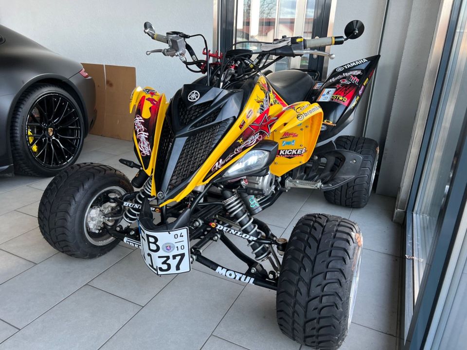 Yamaha YFM 700R RAPTOR *TIEF+BREIT*LOF*WENIG KM* in Büdingen