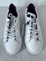 NEU! Sneaker von Bershka Gr. 35 Hessen - Vellmar Vorschau