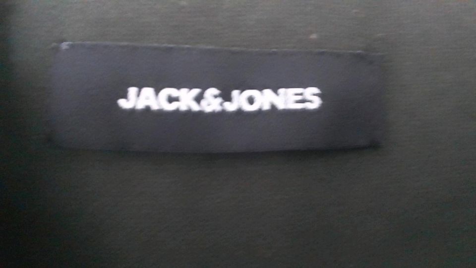 Sweatjacke Jack&Jones dunkelgrün M in Witten