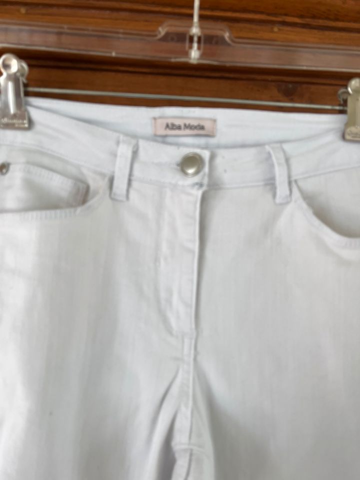 Weiße Jeans von Alba Moda in Günzburg