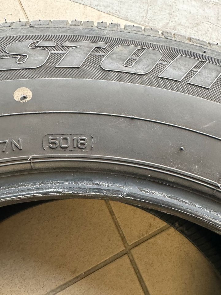 2x Sommerreifen 245 65 17 Bridgestone Reifen in Brigachtal